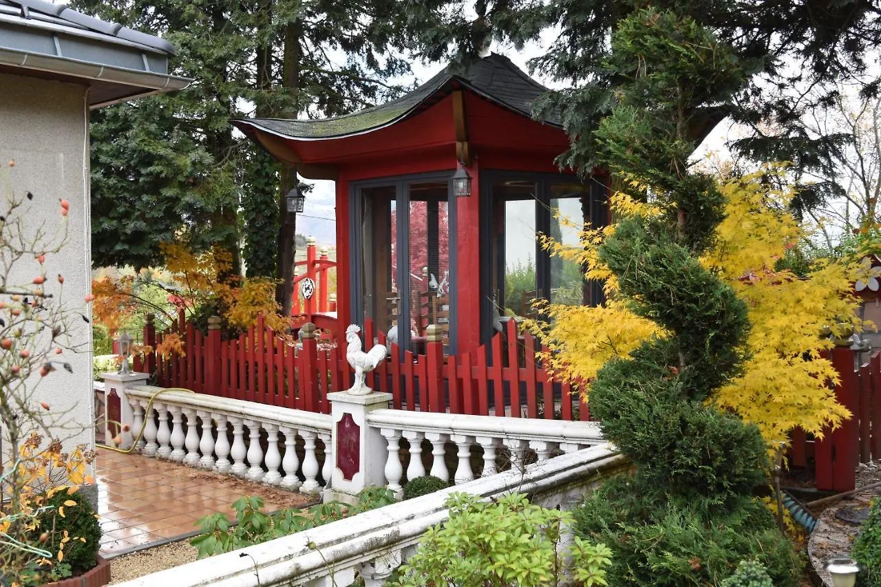 Gite Au Printemps Japonais, Petit Train De La Mure, Parc Des Ecrins Pierre-Chatel فرنسا